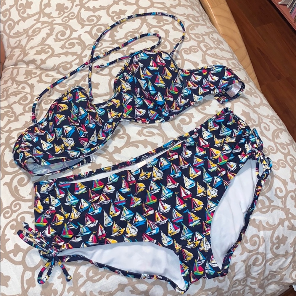 Victoria’s Secret bikini